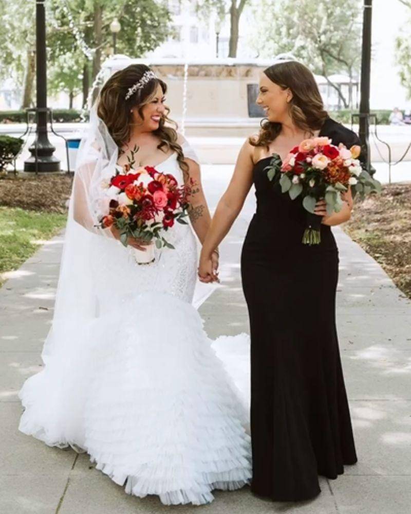 Instagram/alainamariescott